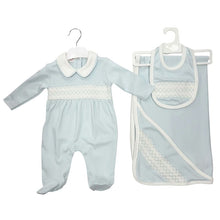 Load image into Gallery viewer, NEW AW25 Blue Smocked Babygrow, bib and blanket Set 10105