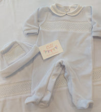 Load image into Gallery viewer, NEW AW24 Deolinda Smocked Hospital Set Blue 242603B