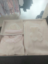 Load image into Gallery viewer, NEW AW24 Deolinda Teddy Hospital Set Pink 242606B