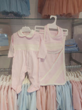 Load image into Gallery viewer, NEW AW25 Pink Smocked Babygrow, bib and blanket Set 10105