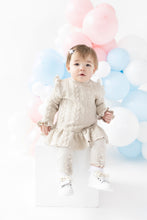 Load image into Gallery viewer, NEW AW25 Blues Baby Beige Leggings Set BB2193